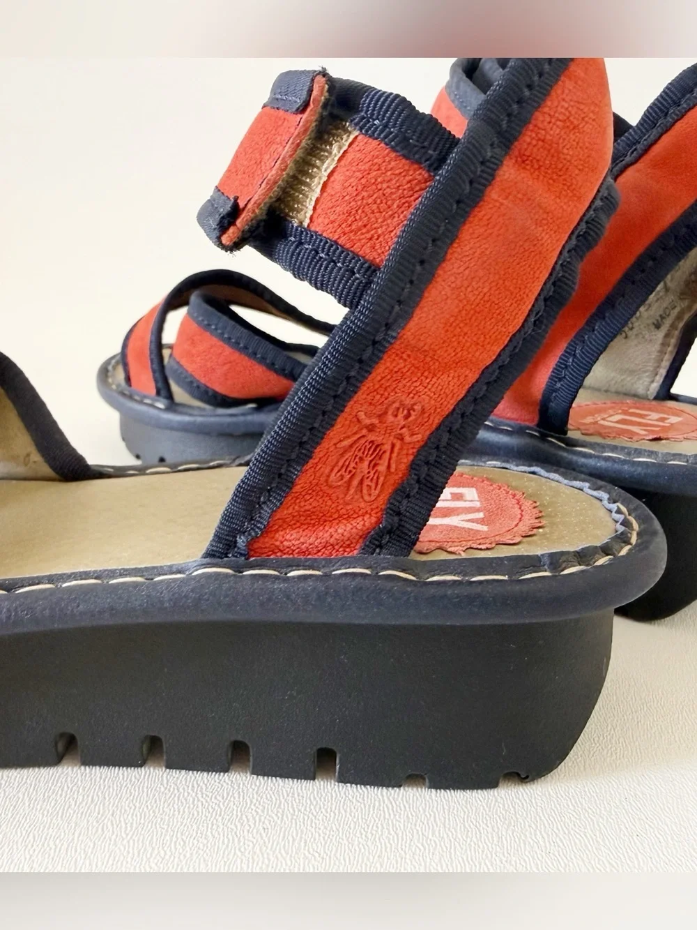 Fly London Shoes Strappy Platform Sandals Criss Cross Casual  8.5